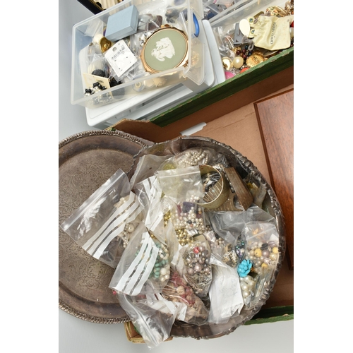 154 - A BOX OF COSTUME JEWELLERY AND WHITE METAL WARE, large quantity of assorted costume earrings, beaded... 