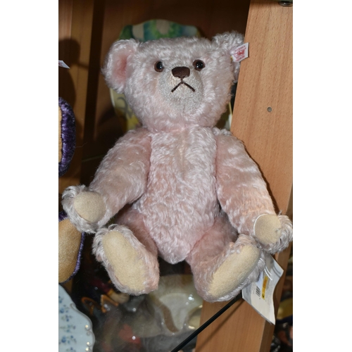 377 - FOUR STEIFF TEDDY BEARS, comprising Galerie Bear no 671470, jointed with pale pink 'fur', limited ed... 