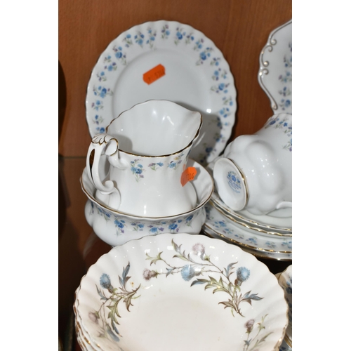 380 - A TWENTY ONE PIECE ROYAL ALBERT 'MEMORY LANE' TEA SET, comprising a cake plate, a cream jug, a sugar... 