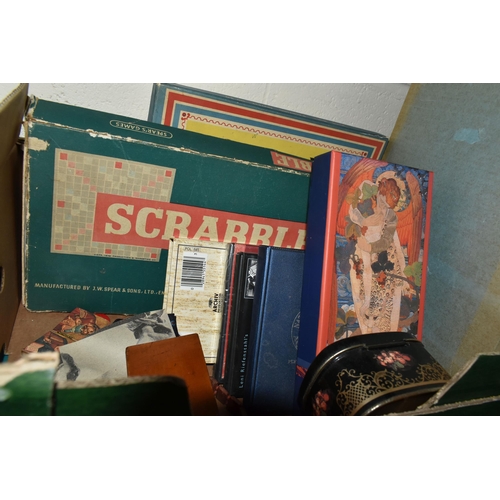 523 - TWO BOXES AND LOOSE PICTURES AND SUNDRY ITEMS, to include a boxed Roulette game, four boxed Leonardo... 