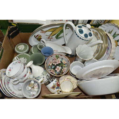 535 - SEVEN BOXES AND LOOSE CERAMICS AND GLASSWARE, to include Royal Worcester 'Evesham' oven dishes, Wedg... 