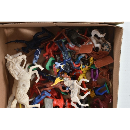 176 - A QUANTITY OF BOXED AND UNBOXED ASSORTED PLASTIC  FIGURES, mainly Knight, Red Indian, Cowboy and Cav... 