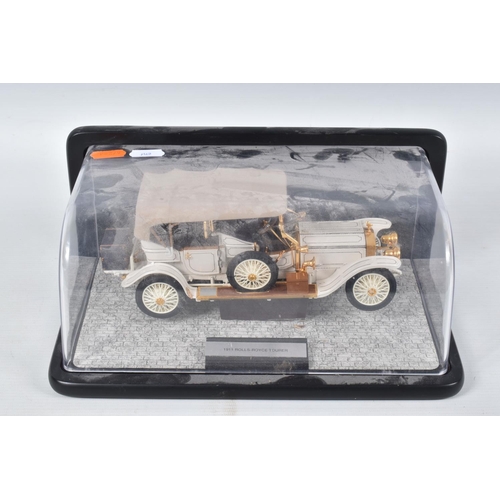 201 - A CASED FRANKLIN MINT 1911 ROLLS-ROYCE TOURER, housed in a Franklin Mint diorama with lift-off Persp... 