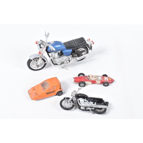 227 - A TRAY OF BOXED AND UNBOXED MODEL TOY VEHCILES, to include a collection of unboxed motorcycles by Po... 