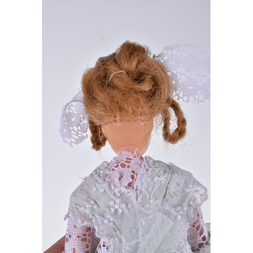 246 - A QUANTITY OF ASSORTED 1960'S/1970'S DOLLS, 4 x Sindy marked '033055x' to back of head, two also mar... 