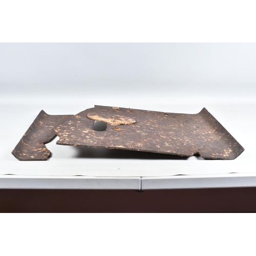 544 - A WWI RELIC OF A METAL SNIPERS PROTECTIVE PLATE, split in two with numerous cracks throughout, aged ... 