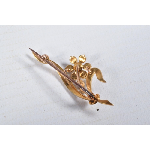 42 - A SPLIT PEARL FLOWER BROOCH, unmarked, length 44mm, approximate weight 3.8 grams (condition report; ... 