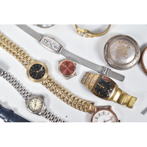 87 - A SMALL COLLECTION OF WATCHES AND QUARTZ CARRIAGE CLOCKS, to include two quartz carriage clocks, one... 