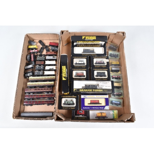 369 - A QUANTITY OF BOXED AND UNBOXED N GAUGE PASSENGER AND FREIGHT ROLLING STOCK, Graham Farish, Peco, Li... 