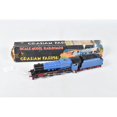 384 - THREE BOXED OO GAUGE LOCOMOTIVES, Hornby Dublo class 4MT Standard Tank No.80054, B.R. black livery (... 