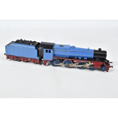 384 - THREE BOXED OO GAUGE LOCOMOTIVES, Hornby Dublo class 4MT Standard Tank No.80054, B.R. black livery (... 