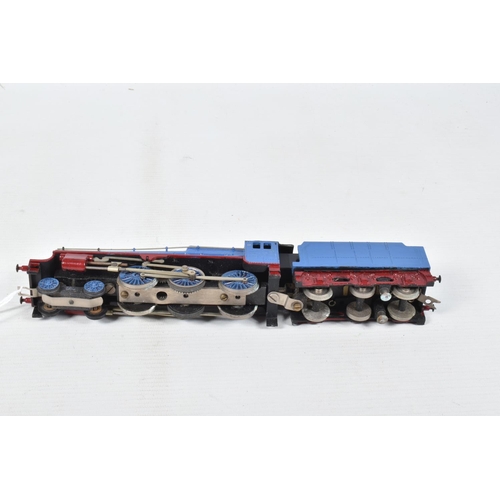 384 - THREE BOXED OO GAUGE LOCOMOTIVES, Hornby Dublo class 4MT Standard Tank No.80054, B.R. black livery (... 