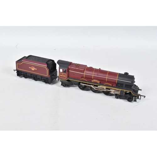 385 - A QUANTITY OF UNBOXED AND ASSORTED TRI-ANG RAILWAYS OO GAUGE LOCOMOTIVES, class 3F No.3775, M.R. mar... 