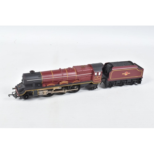 385 - A QUANTITY OF UNBOXED AND ASSORTED TRI-ANG RAILWAYS OO GAUGE LOCOMOTIVES, class 3F No.3775, M.R. mar... 