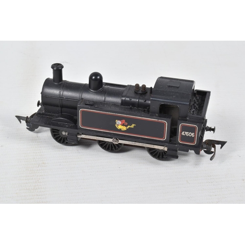 385 - A QUANTITY OF UNBOXED AND ASSORTED TRI-ANG RAILWAYS OO GAUGE LOCOMOTIVES, class 3F No.3775, M.R. mar... 