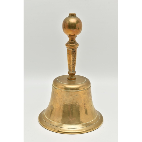 825A - A VICTORIAN STYLE BRASS SCHOOL BELL WITH ENGRAVED BRASS HANDLE, the spherical end on a tapering hexa... 