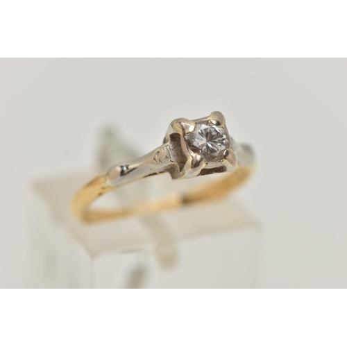 11 - AN 18CT GOLD DIAMOND SINGLE STONE RING, round brilliant cut diamond, claw rub over setting, estimate... 