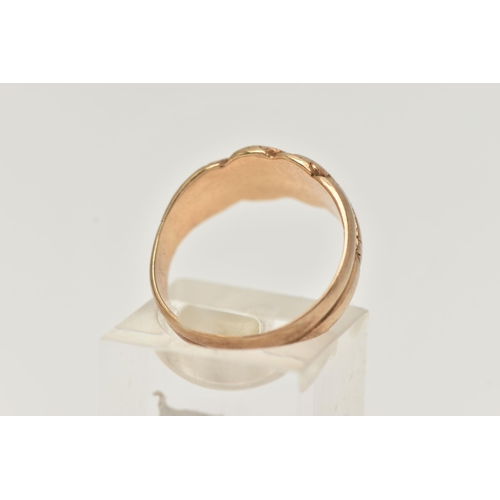 17 - AN EARLY 20TH CENTURY, 18CT GOLD RING, knot style with worn engraving, hallmarked 18ct Birmingham 19... 