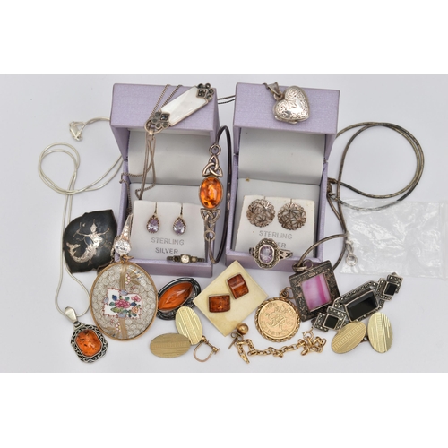 118 - AN ASSORTMENT OF JEWELLERY, to include an AF yellow metal chain bracelet, stamped 375, a single yell... 