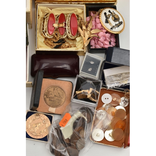 158 - A BOX OF ASSORTED ITEMS, to include a cream jewellery box with contents of costume jewellery, such a... 