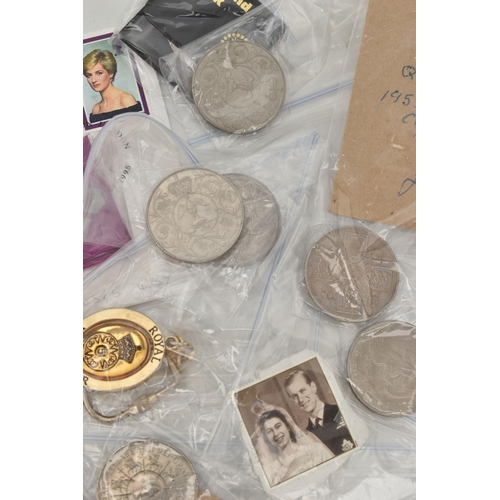 175 - A PARCEL OF UK COINS, to include Queen Elizabeth II commemorative coins, Coronation and Jubilee coin... 