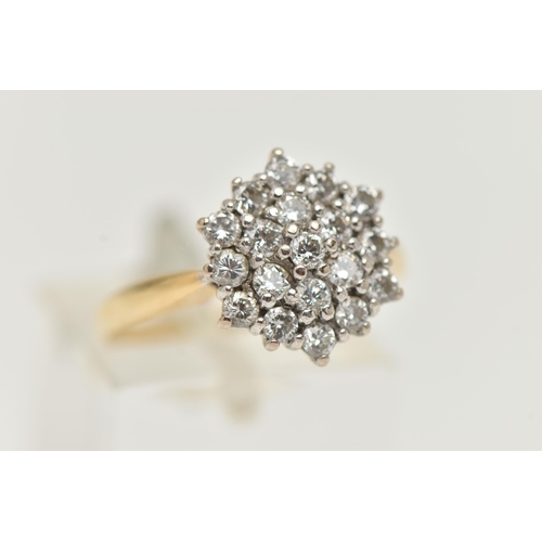 184 - A YELLOW METAL DIAMOND CLUSTER RING, cluster set with round brilliant cut diamonds, estimated total ... 