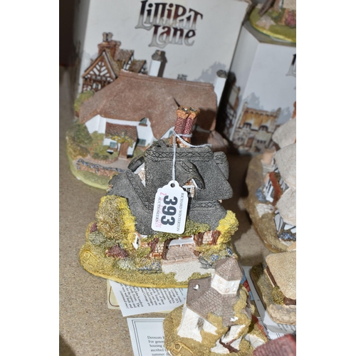 393 - A COLECTION OF LILLIPUT LANE COTTAGES, five boxed houses comprising Circular Cottage and Oak Cottage... 