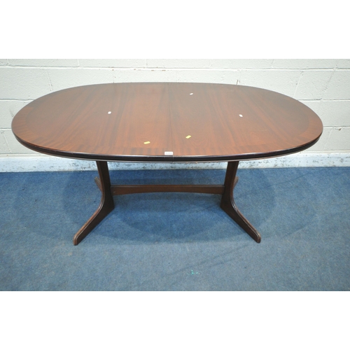 1202 - WILLIAM LAWRENCE, A LATE 20TH CENTURY MAHOGANY OVAL EXTENDING DINING TABLE, with a single fold out l... 