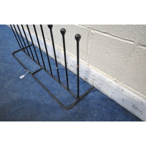 1223 - A WROUGHT IRON WELLY / WELLINGTON STAND, with ten pegs, width 90cm x depth 27cm x height 43cm (condi... 