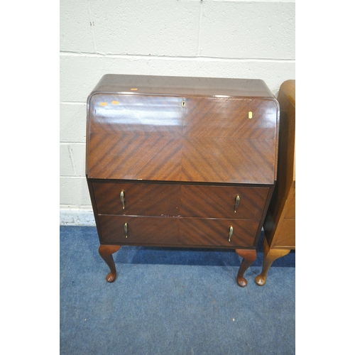 1236 - AN EARLY 20TH CENTURY TURNIDGE PRODUCT OAK BUREAU, the fall front door enclosing a fitted interior, ... 