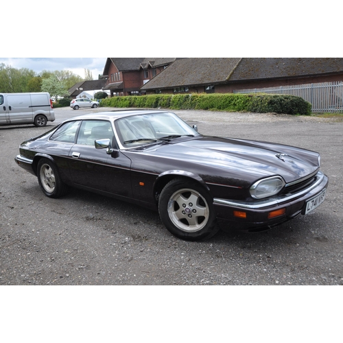 1001 - A 1994 JAGUAR XJ-S 4.0 AUTO SPORTS SALOON CAR in burgundy, 3980cc straight 6 cylinder petrol engine,... 