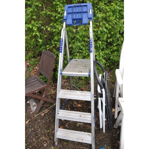 1003 - AN ALUMINIUM STEP LADDER, two steel steps and two folding plastic garden chairs (5)