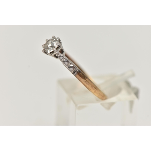 14 - A YELLOW METAL SINGLE STONE DIAMOND RING, old cut diamond, measuring approximately 4.9mm x 4.8mm x 3... 