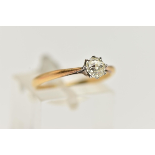 15 - A YELLOW METAL SINGLE STONE DIAMOND RING, old cut diamond, measuring approximately 4.7mm x 4.6 x 3.1... 