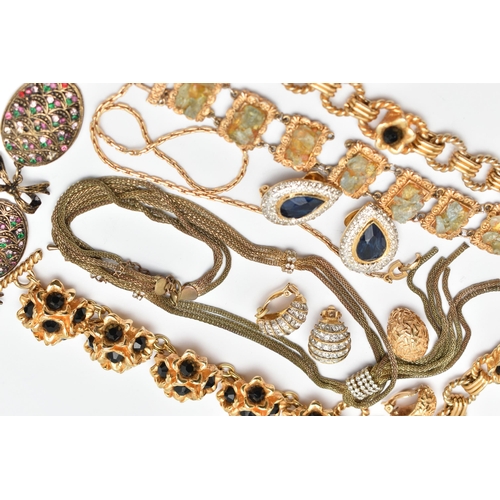 77 - ASSORTED COSTUME JEWELLERY, mostly gilt metal pieces, bracelets, no-pierced clip on earrings, neckla... 