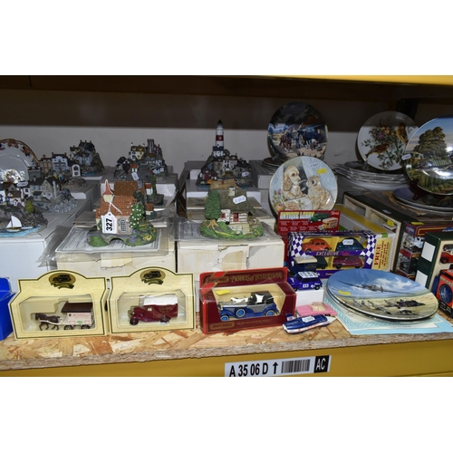 327 - A GROUP OF BOXED COTTAGE SCULPTURES, COLLECTORS PLATES AND DIECAST VEHICLES, to include fourteen box... 