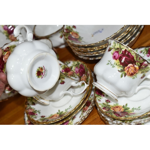 338 - A GROUP OF ROYAL ALBERT 'OLD COUNTRY ROSES' PATTERN TEAWARE, comprising a cake plate, sandwich plate... 