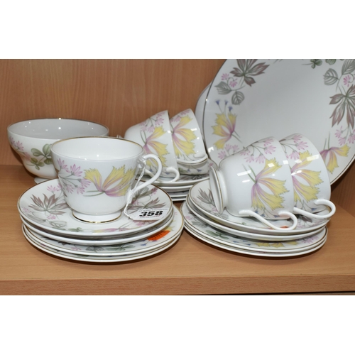 358 - A SHELLEY 'COLUMBINE' 13922 PATTERN TEA SET, comprising a cake plate, sugar bowl, five cups, six sau... 