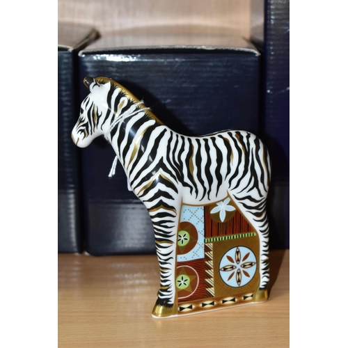 386 - A BOXED ROYAL CROWN DERBY 'ZEBRA BABY' PAPERWEIGHT, with gold stopper, red printed backstamp and dat... 