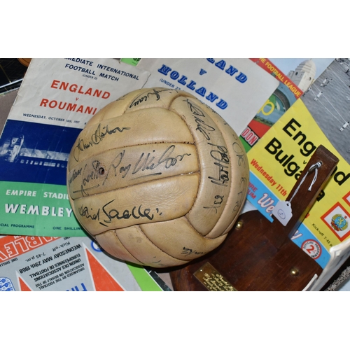 460 - A SIGNED FOOTBALL, match ball signed by the players from the West Bromwich Albion v. Manchester Utd.... 