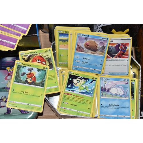 462 - OVER 500 UNIQUE ENGLISH POKEMON CARDS, primarily from the Sword & Shield era to the Scarlet & Violet... 