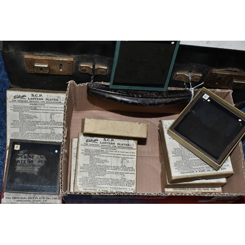 494 - A JOHNSON MODEL 12 OPTISCOPE AND EIGHT BOXES OF LANTERN PLATES, includes the optiscope in original c... 