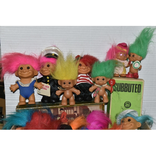 498 - A COLLECTION OF ASSORTED MODERN VINYL TROLL FIGURES, assorted sizes and costumes, majority by Russ B... 