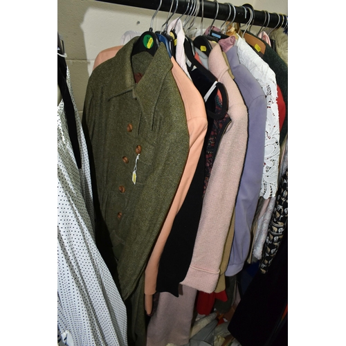 529 - THREE BOXES AND LOOSE VINTAGE CLOTHING AND ACCESSORIES, to include a collection of ladies' silk scar... 