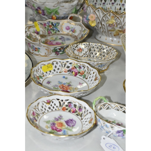 543 - ASSORTED CONTINENTAL DECORATIVE PORCELAIN, including gilded Dresden and Royal Lucerne porcelain in f... 