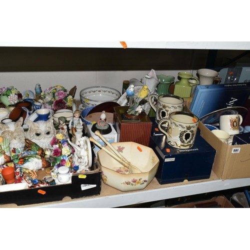 591 - FOUR BOXES OF CERAMIC ORNAMENTS AND ROYAL COMMEMORATIVE WARES ETC, to include two boxed Wedgwood Sil... 