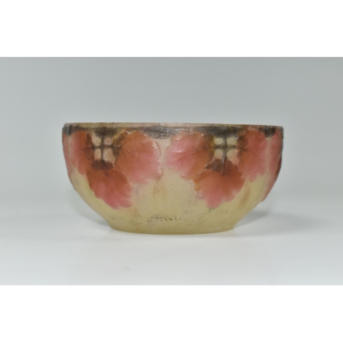 597 - GABRIEL ARGY-ROUSSEAU (1885-1953) A SMALL PATE DE VERRE BOWL, decorated with a repeat pattern of wid... 