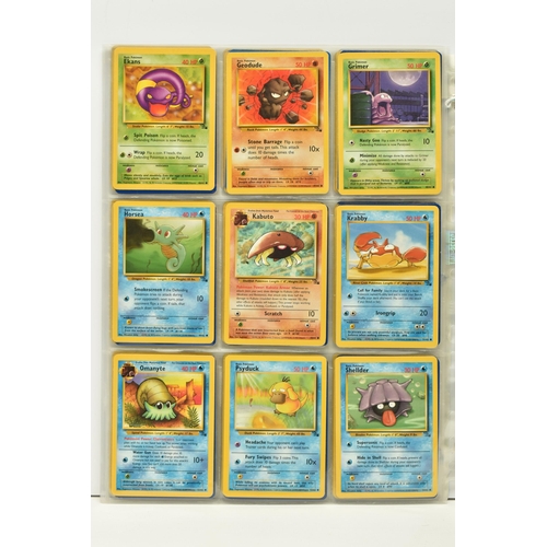 473 - POKEMON COMPLETE FOSSIL SET, all 62 cards are present, no first editions are included, condition ran... 