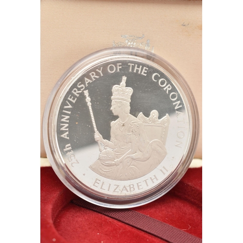 151 - A CASED JAMAICA 25th ANNIVERSARY OF THE CORONATION 1978, .925 silver, 136 gram, Twenty Five dollar c... 