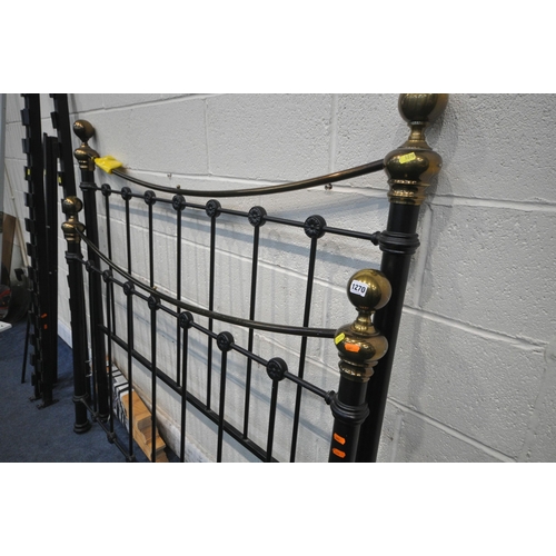 1270 - A TUBULAR METAL 4FT6 BEDSTEAD, with side rails, slats, central support and bolts (condition report: ... 